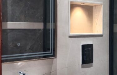 Park Facing Builder Floor for Sale in Gulmohar Park, South Delhi