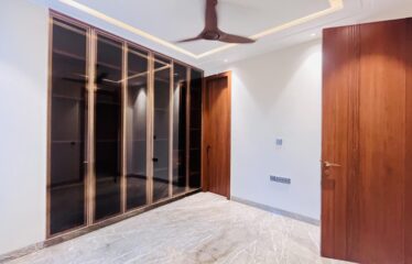 Super Luxury ground Floor For Sale in Green Park Extension