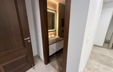 Luxurious Ground Floor Park Facing For Sale In Shivalik