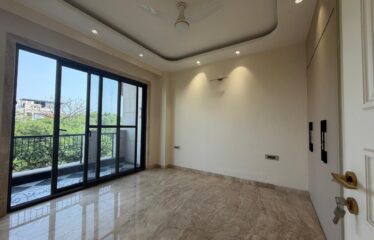 luxurious Third Floor With Terrace For Rent In Anand Lok