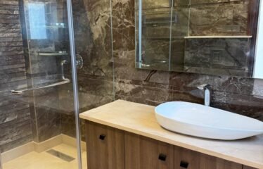 Luxurious First Floor Available for Rent in Aradhna Enclave