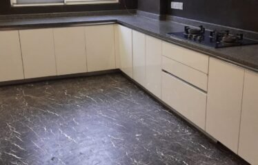 Luxurious First Floor Available for Rent in Westend