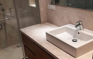Luxurious First Floor Available for Rent in Westend