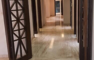 Luxurious First Floor Available for Rent in Westend