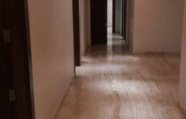 Luxurious First Floor Available for Rent in Westend